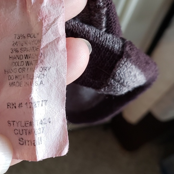 Charlotte russe sz S maroon/gray striped sweater - Picture 4 of 4